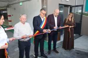Primarul Mircia Gutău a inaugurat cea de-a treia parcare etajată publică din Râmnicu Vâlcea