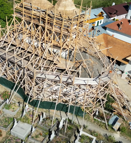 Biserica din Urșani, monument istoric construit în 1800, reper al comunității din Horezu, va fi restaurată și reabilitată de către primărie